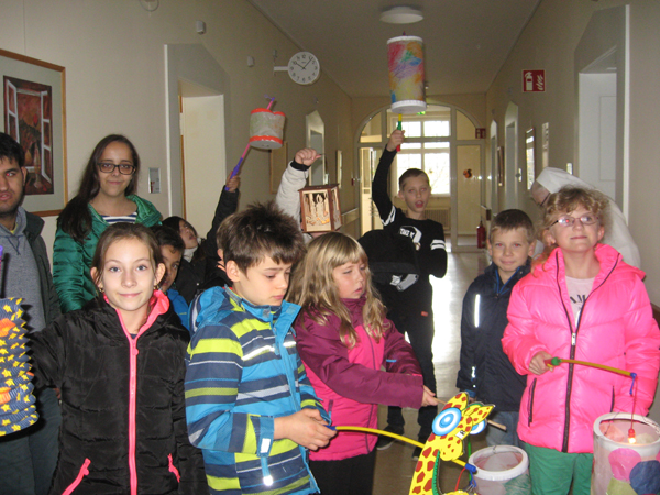 Laternensingen im Malteserschloss